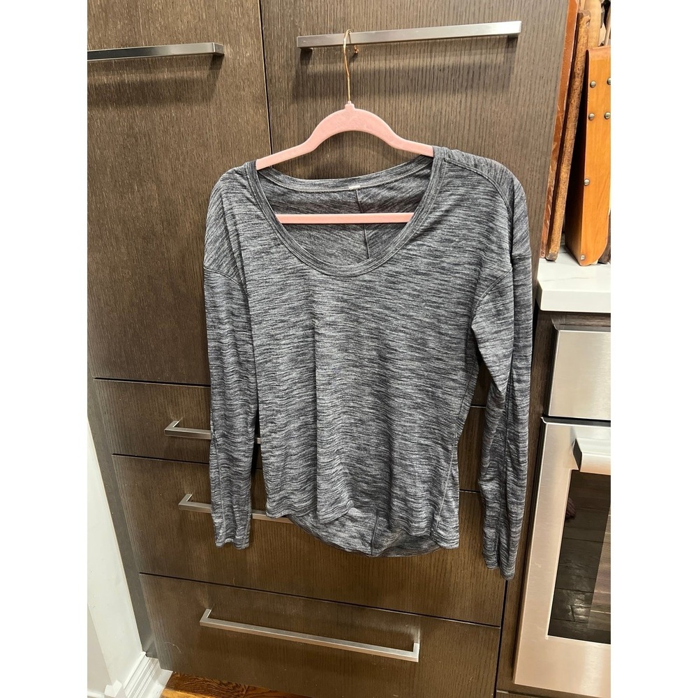 Lululemon Yogi Everyday long-sleeve top in a gray space-dye Pima cotton blend 8
